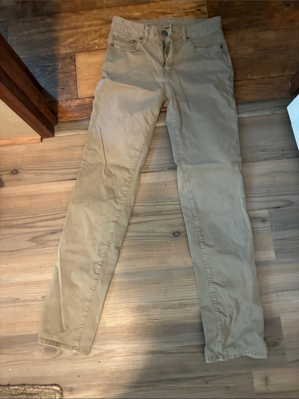 American Eagle Outfitters Slim Khaki Chino Pants